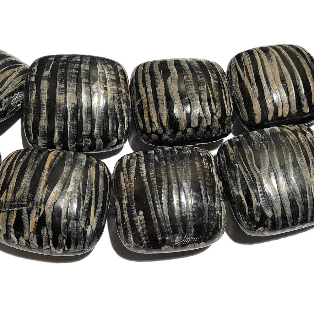 4126 [ABCgems] Philippine Recycled Black Carabao Water Buffalo Horn Acob